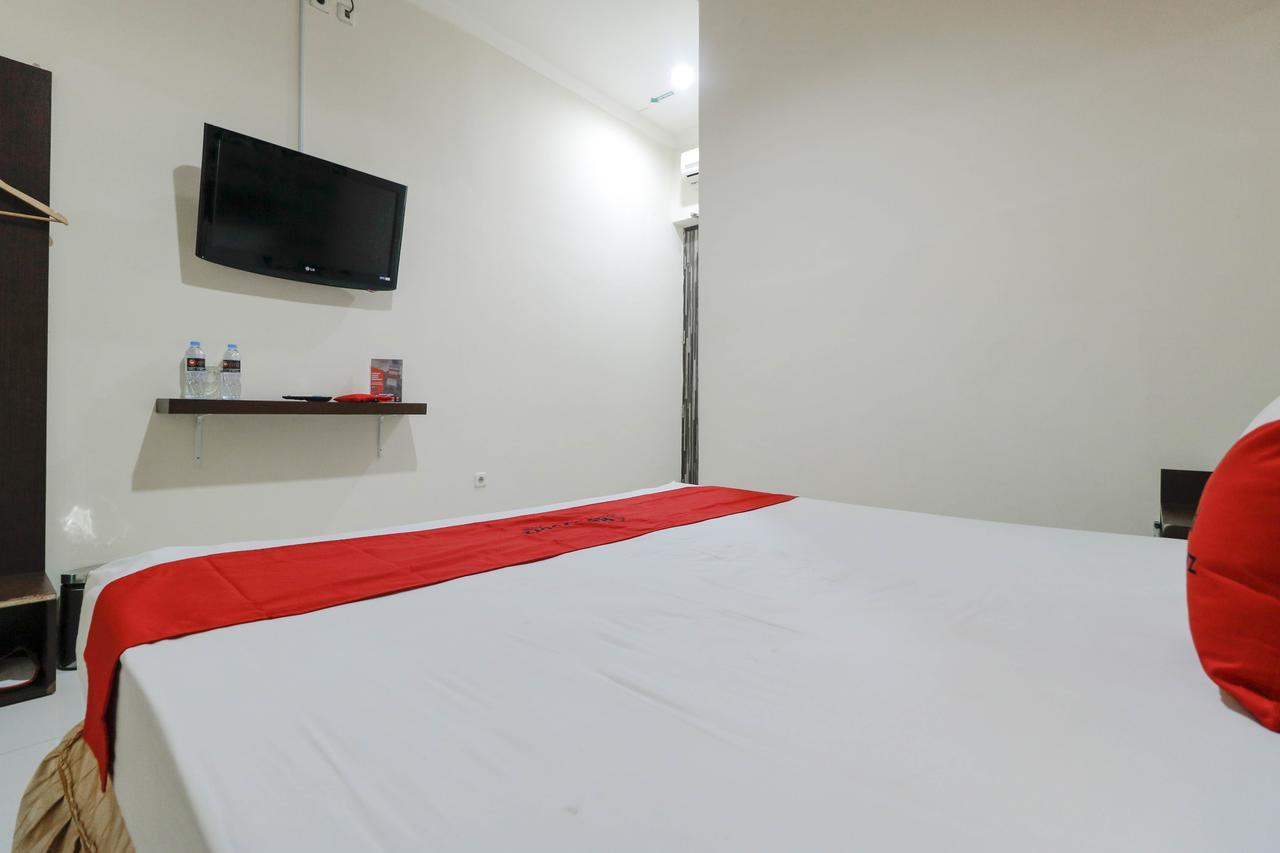 Reddoorz @ Jalan Gunung Merapi Hotel Makassar Buitenkant foto